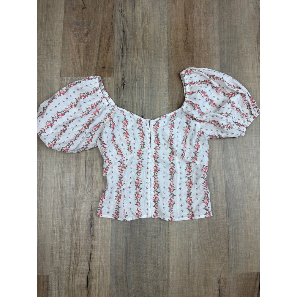 Vienna Sky Floral Puff Sleeve Crop Top Hook and Eye Smocked Back White Pink M